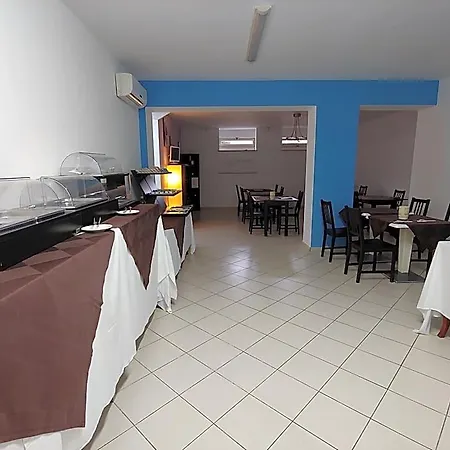 Couette-café Relais 4*